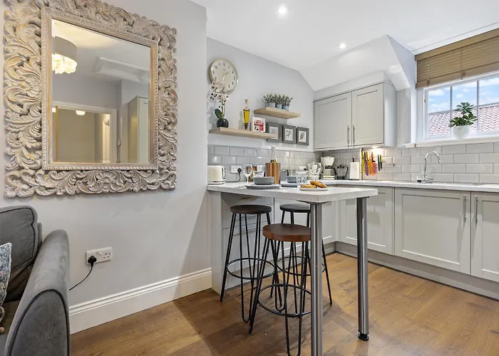 No 3 - Lime Tree - Pass The Keys 別荘 *